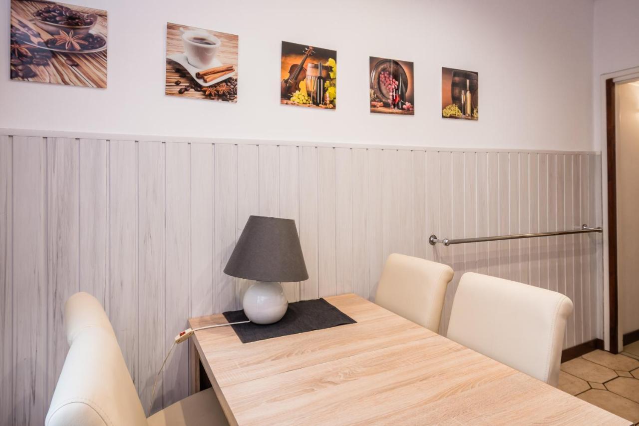 Apartament Debnicki Wawelofts Cracovia Exterior foto